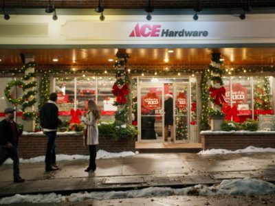 Ace-Hardware-Store-in-A-Dickens-of-a-Holiday-2