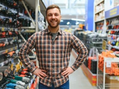 Young,Man,Working,In,Hardware,Store.