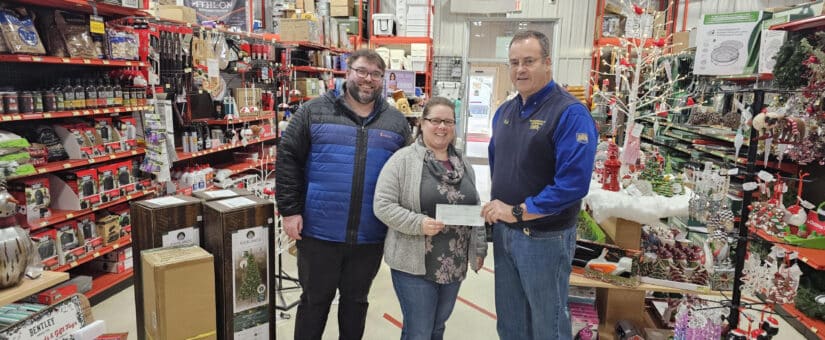 Damariscotta Hardware Raises $2,500 for Healthy Lincoln County Through Register Round-Up Campaign