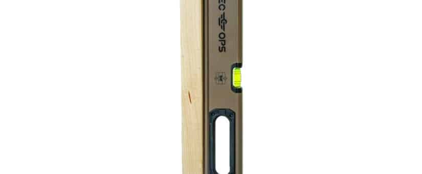 MAGNETIC BOX BEAM LEVEL WITH BUNGEE, 24-IN