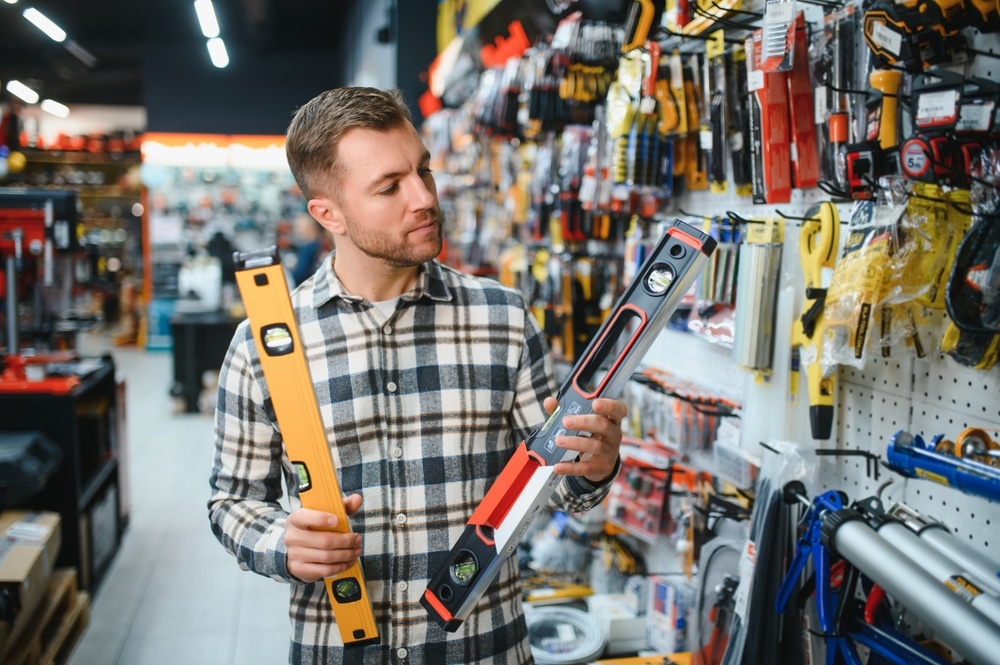 A,Male,Buyer,In,A,Modern,Hardware,Store.,A,Large