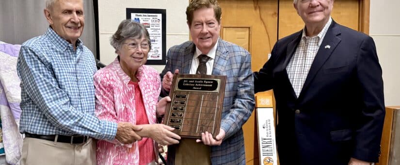 Bill Singleton Receives Lifetime Achievement Award